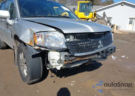 2010 Mitsubishi Endeavor Ls z USA, uszkodzony, nr VIN 4A4JM2AS5AE017877